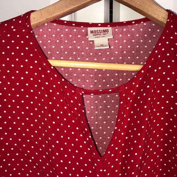 Moving sale! Mossimo Tie Crop Top - Picture 5 of 6